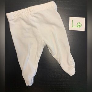 ⭐️5/$10.00⭐️— Carter’s NB White Casual Bottoms